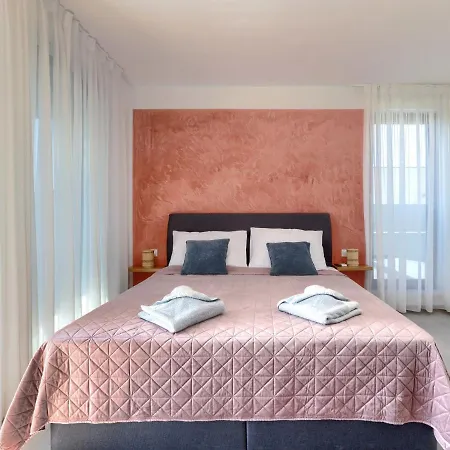 Mi By Interhome * 普拉