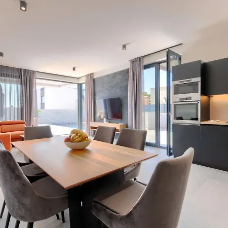 Mi By Interhome * 普拉