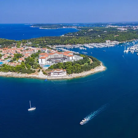 Mi By Interhome 풀라